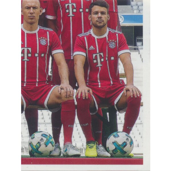 BAM1718 - Sticker 9 - Mannschaftsbild - Panini FC Bayern München 2017/18