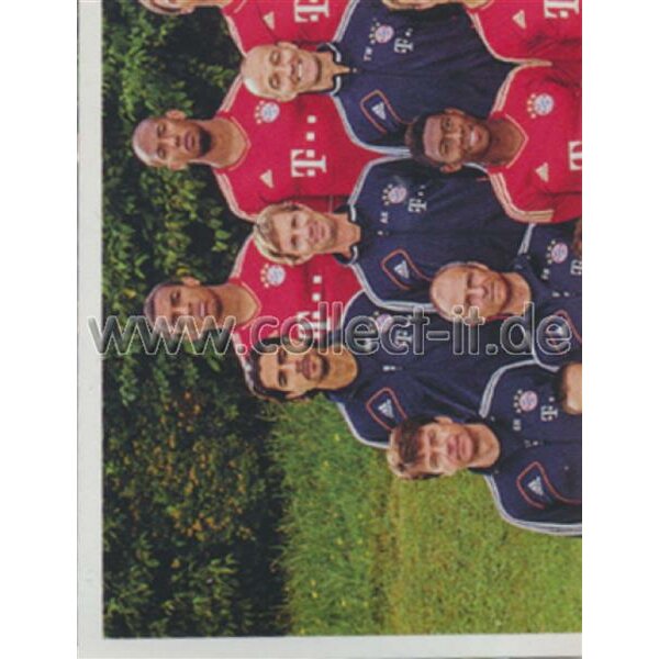 BAM1213 - Sticker 2 - Mannschaftsbild  - Panini FC Bayern München 2012/13